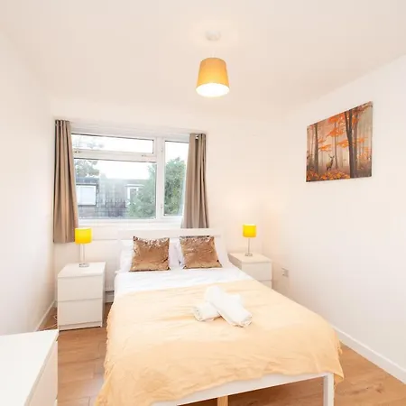 Stunning Four Bedroom House Close To Excel, O2 & Central London With Free Parking Esterno foto
